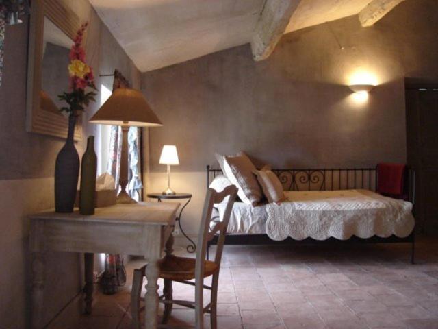 Chambres d'hôtes Le Clos de Vènes Saint-Couat-dʼAude Quarto foto